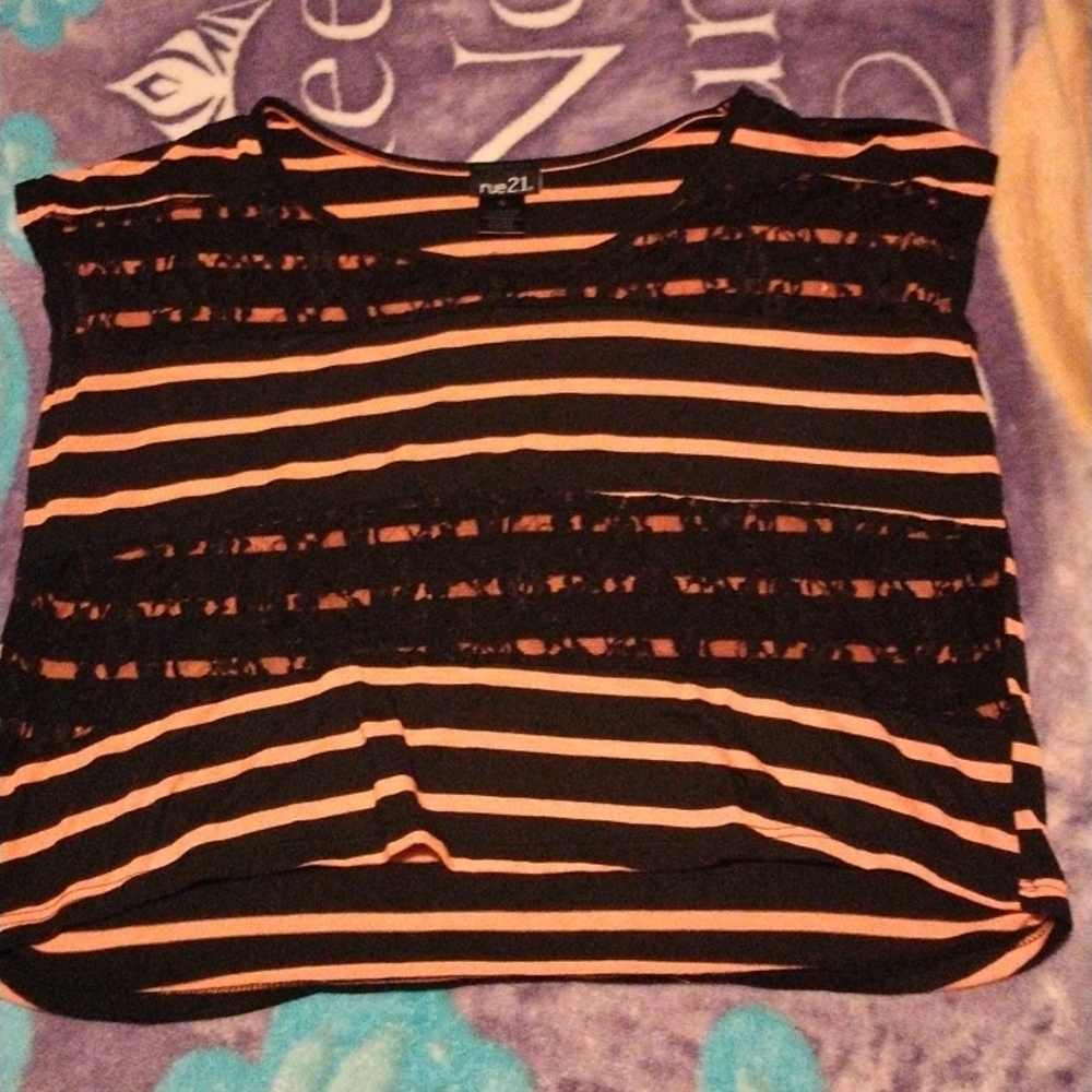 Rue 21 sleeveless shirt